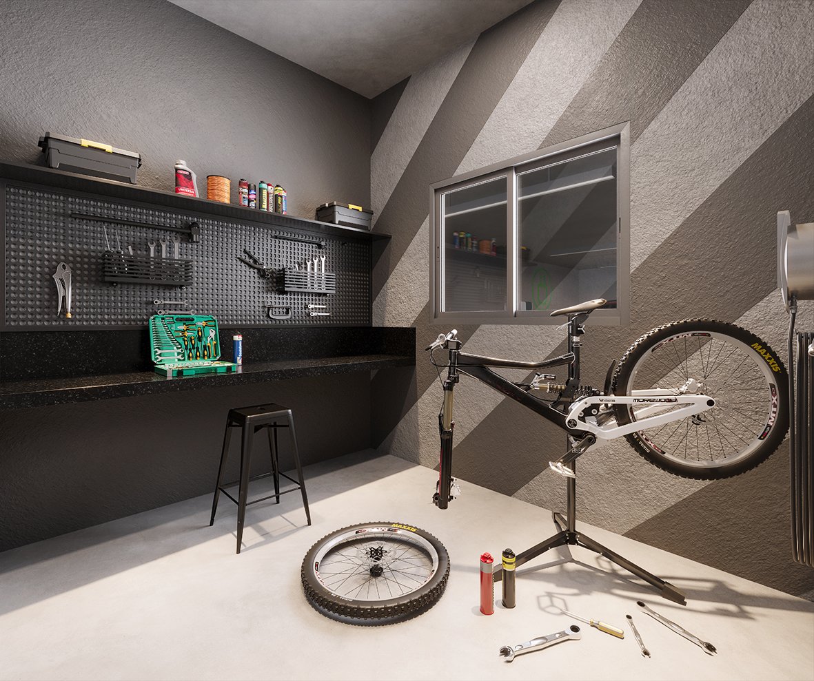 Espaço Bike seguro com bancada para pequenos reparos e calibragem